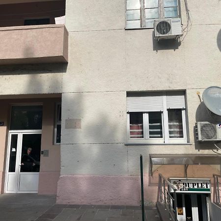 Apartment Downtown Podgorica Kültér fotó