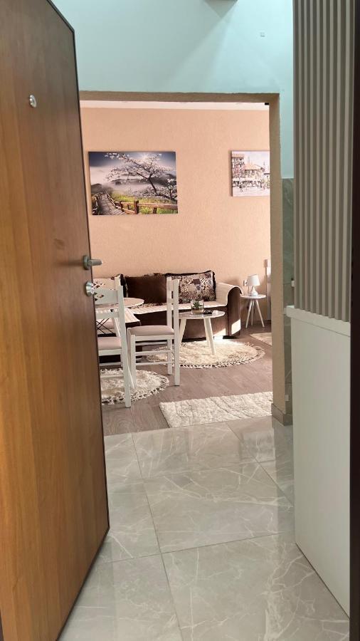 Apartment Downtown Podgorica Kültér fotó