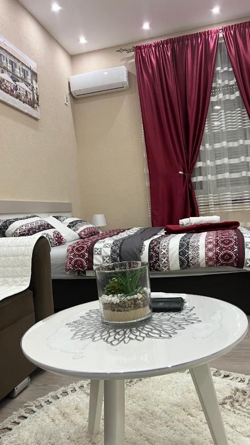 Apartment Downtown Podgorica Kültér fotó